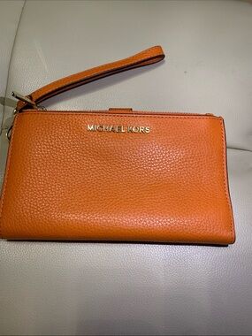 Michael Kors Orange Pebbled Leather Smartphone Wristlet Clutch with Gold Logo